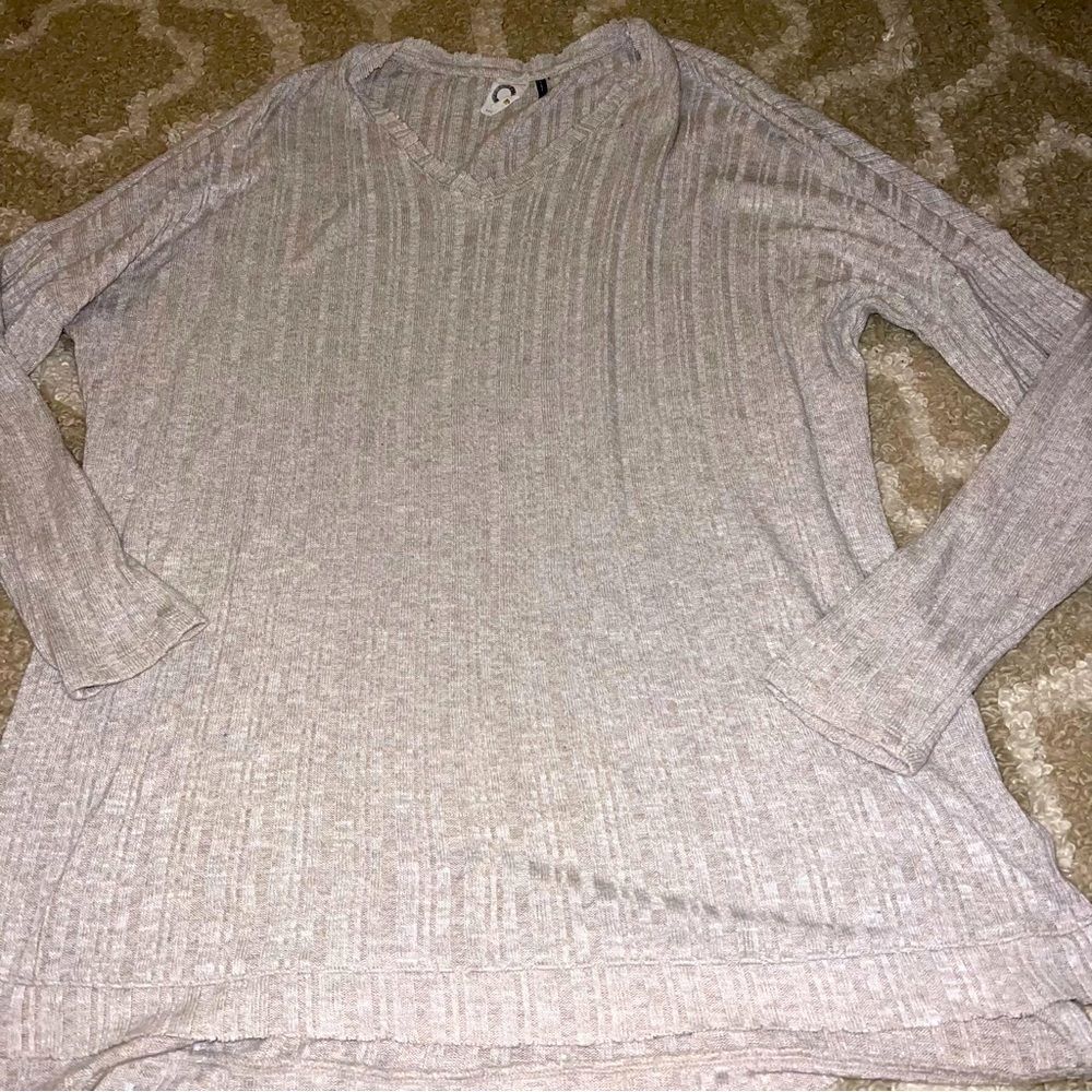 Anthropologie size M shirt